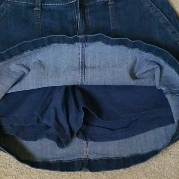 Croft & Barrow Denim Skort - Picture 4 of 4